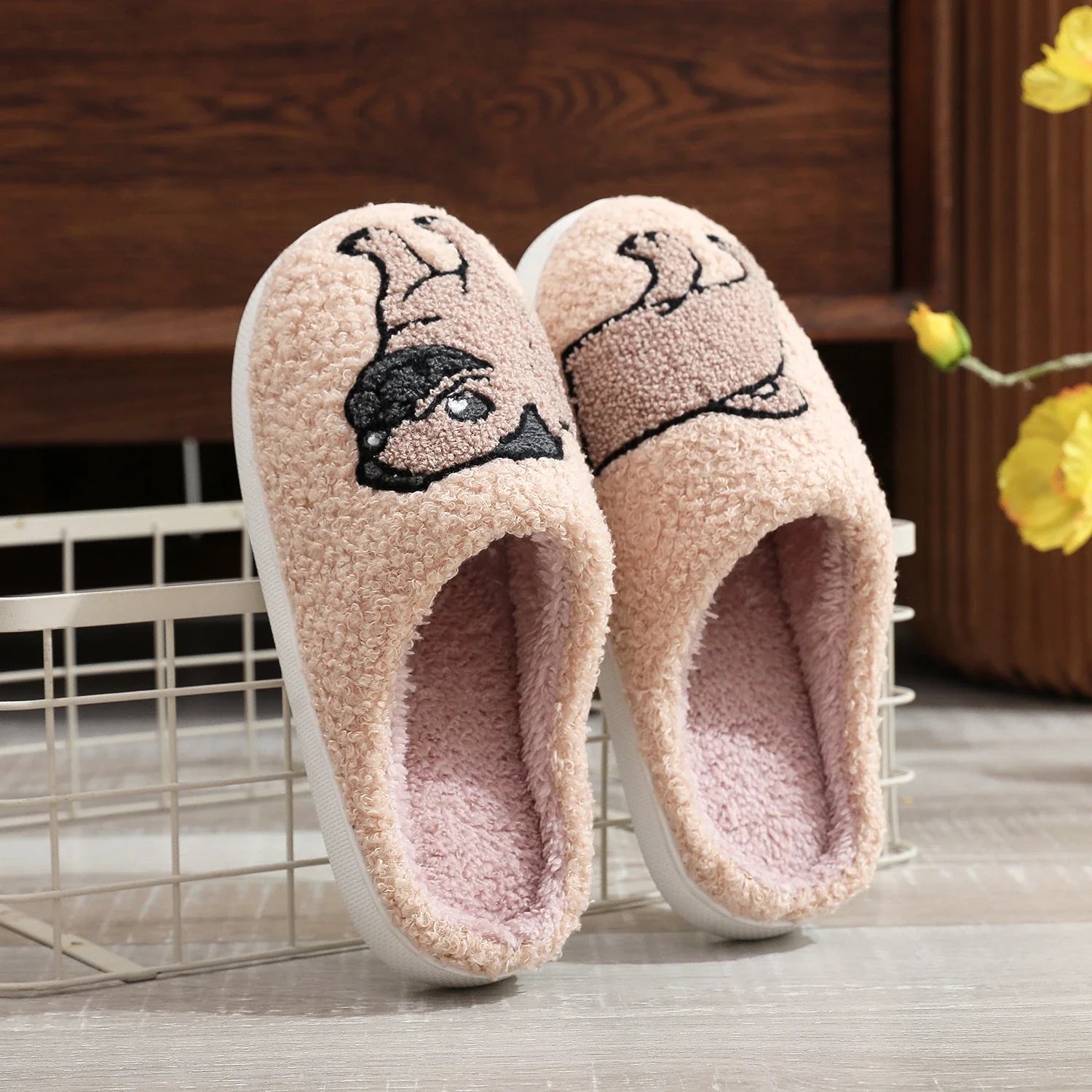 Pantufa Cachorro Pug - Seus Pés Sempre Quentinhos