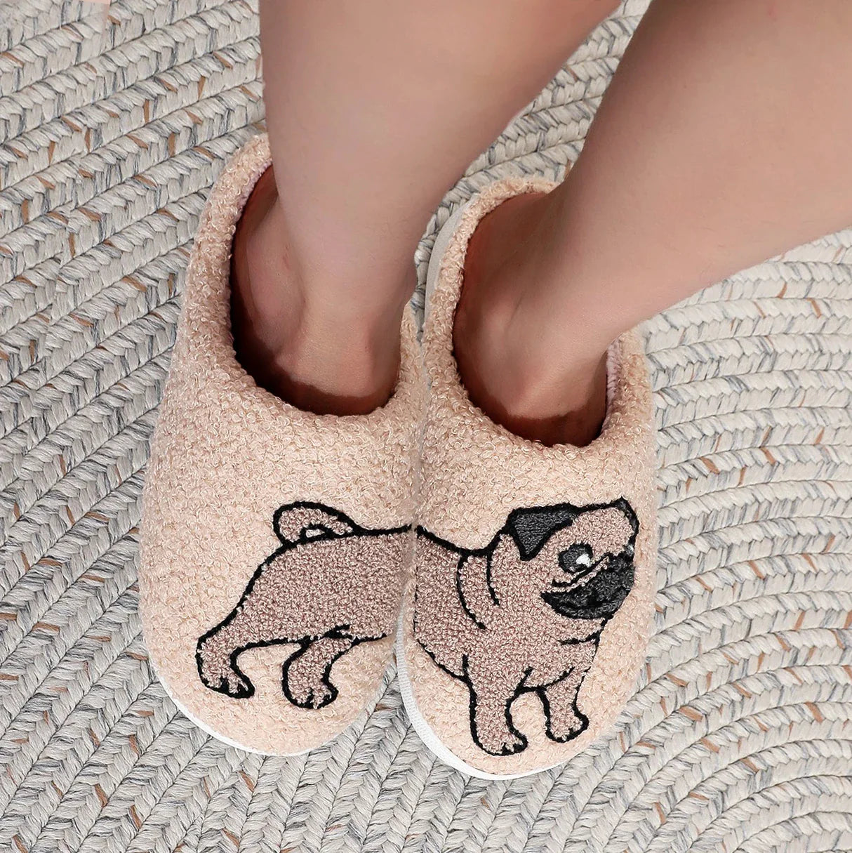 Pantufa Cachorro Pug - Seus Pés Sempre Quentinhos