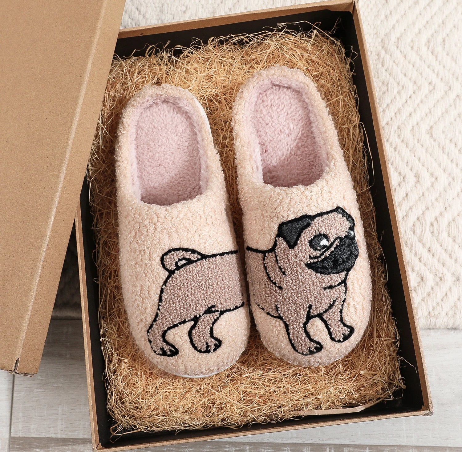 Pantufa Cachorro Pug - Seus Pés Sempre Quentinhos