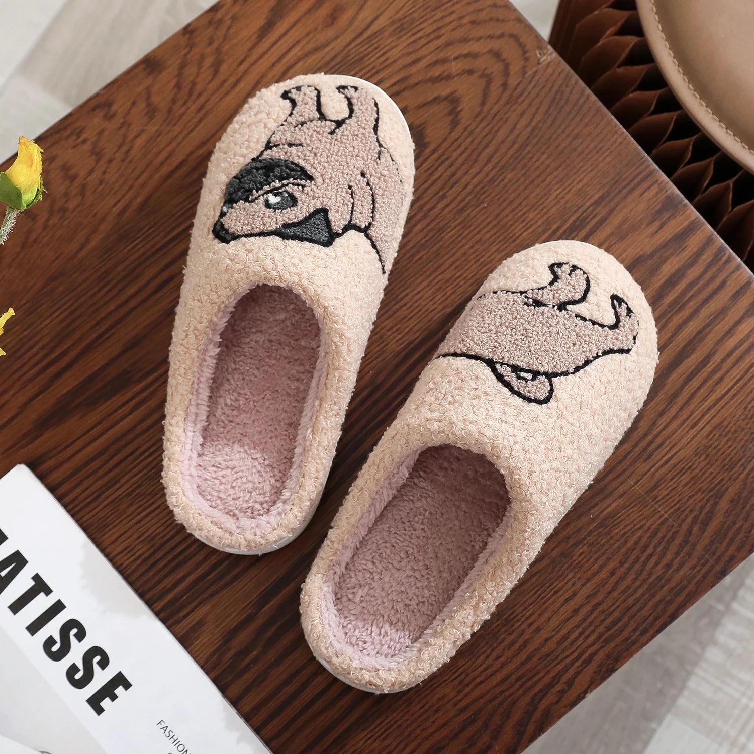 Pantufa Cachorro Pug - Seus Pés Sempre Quentinhos