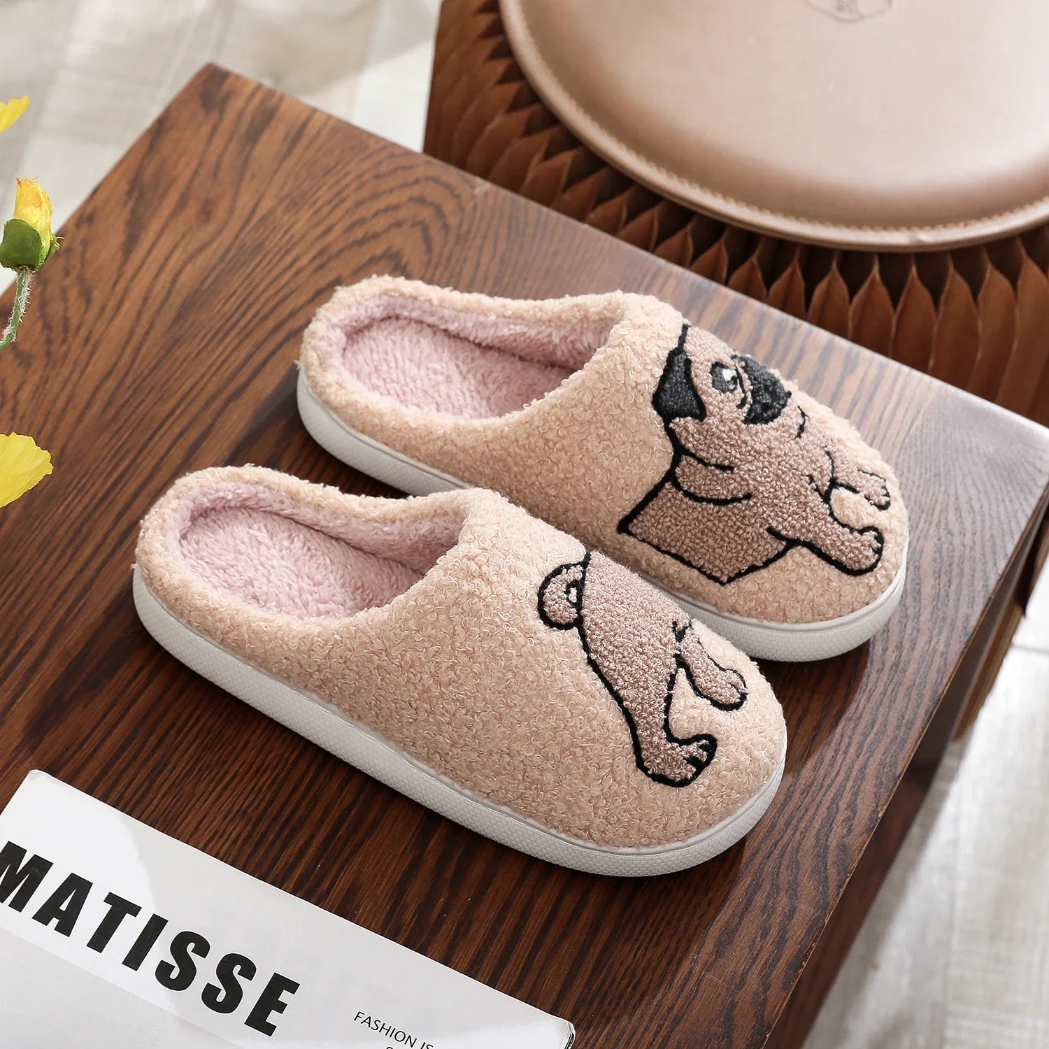 Pantufa Cachorro Pug - Seus Pés Sempre Quentinhos